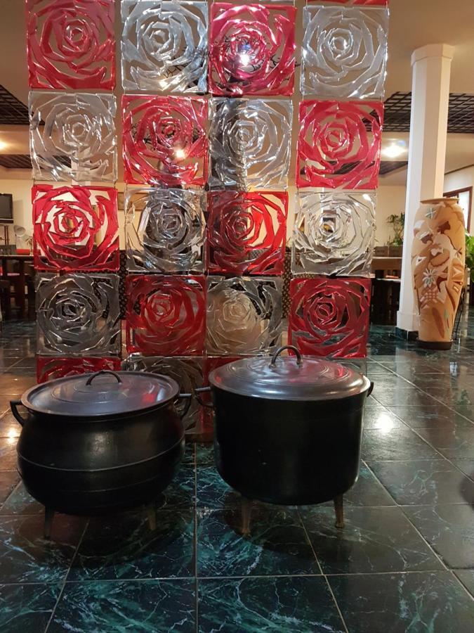 Hotel Ivato , Airport Антананариву Экстерьер фото